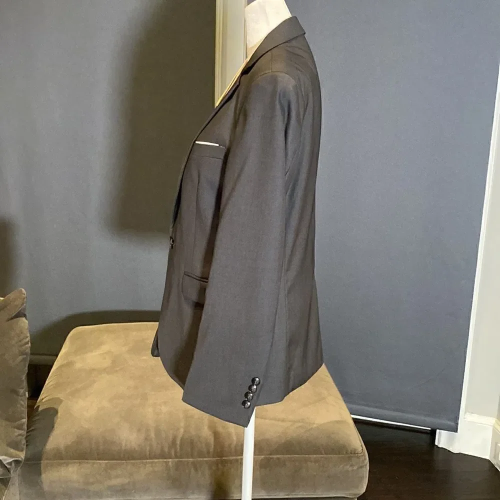 Mogu Men’s Gray Suit Jacket Blazer Slim Fit One Button Notch Lapel Size 44 NWT